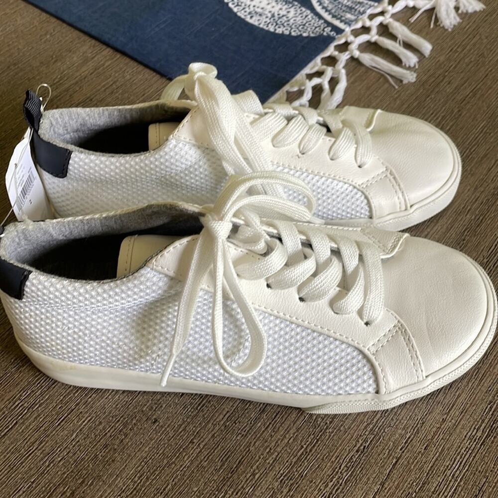Gap Kids  Sneakers White Blue Mesh Lace-up Sneakers Size 2 Nwt